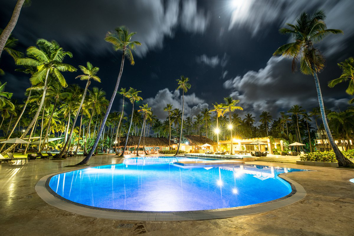 Coson Bay Hotels & Residences