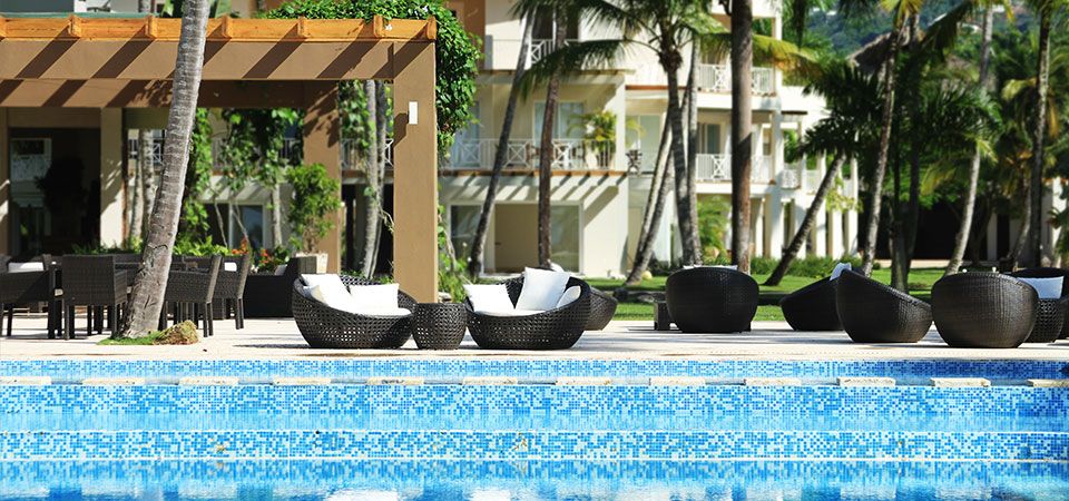 Coson Bay Hotels & Residences